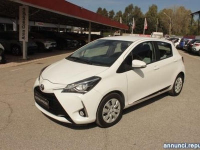 Toyota Yaris 1.0 72 CV 5 porte Active Roma