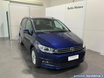 Volkswagen Touran 2.0 TDI 115 CV SCR Business BlueMotion Technology Piove di Sacco