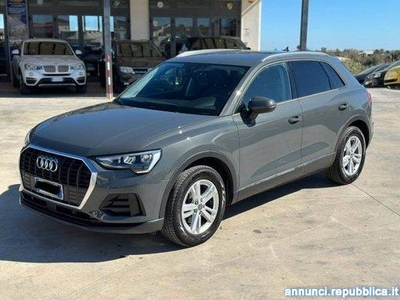 Audi Q3 35 2.0 tdi Business s-tronic