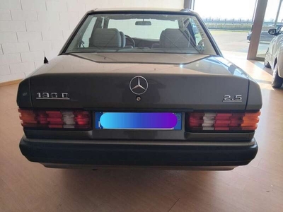 Usato 1989 Mercedes 190 2.5 Diesel 90 CV (7.300 €)