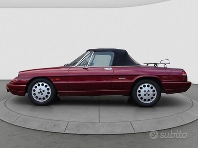 Usato 1991 Alfa Romeo Spider 2.0 Benzin 117 CV (15.500 €)