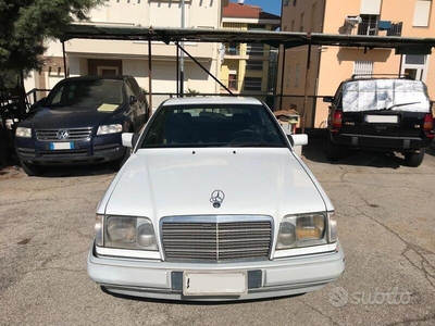 Usato 1992 Mercedes 200 CNG_Hybrid (4.500 €)