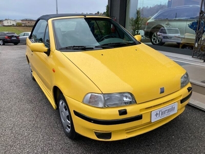 Usato 1995 Fiat Punto Cabriolet 1.6 Benzin 88 CV (1.500 €)