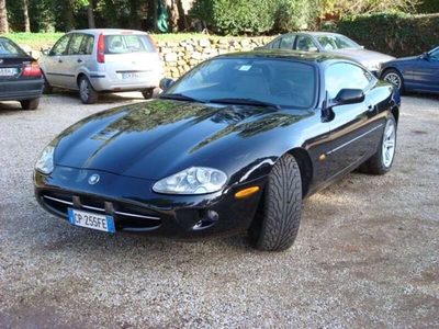 Usato 1998 Jaguar XK8 4.0 Benzin 284 CV (15.000 €)