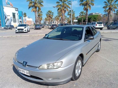 Usato 1998 Peugeot 406 Coupe 2.0 Benzin 132 CV (8.000 €)