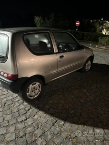 Usato 1999 Fiat Seicento 0.9 Benzin 39 CV (1.300 €)