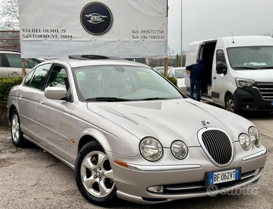 Venduto Jaguar S-Type 3.0 V6 24V cat . - auto usate in vendita