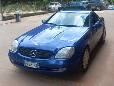 Usato 1999 Mercedes SLK200 2.0 Benzin 136 CV (9.900 €)