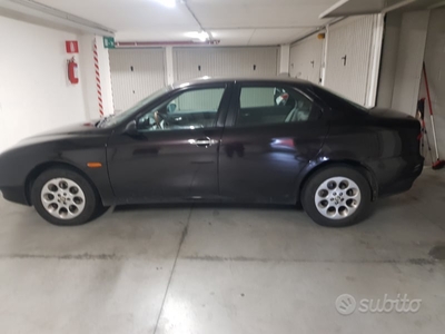 Usato 2000 Alfa Romeo 156 2.4 Diesel 136 CV (1.300 €)