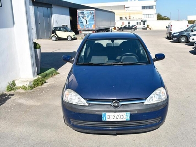 Usato 2002 Opel Corsa 1.0 Benzin 58 CV (2.900 €)