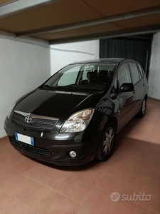 Usato 2002 Toyota Corolla Verso 1.8 Benzin 135 CV (4.300 €)