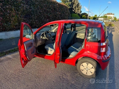 Usato 2003 Fiat Panda 1.1 Benzin 54 CV (4.500 €)