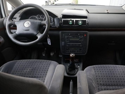 Usato 2003 VW Sharan 1.9 Diesel 131 CV (2.390 €)