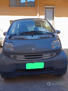 Usato 2004 Smart ForTwo Coupé Benzin (2.500 €)