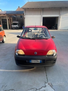 Usato 2005 Fiat Seicento 1.1 Benzin 54 CV (2.750 €)