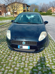 Usato 2006 Fiat Grande Punto 1.2 Benzin 65 CV (1.800 €)