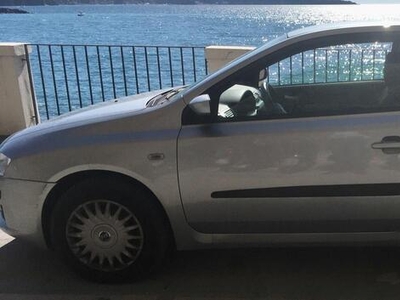 Usato 2006 Fiat Stilo 1.9 Diesel 120 CV (1.800 €)