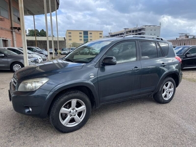 Usato 2006 Toyota RAV4 2.2 Diesel 177 CV (5.800 €)