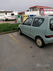 Usato 2007 Fiat 600 1.1 Benzin 54 CV (5.000 €)
