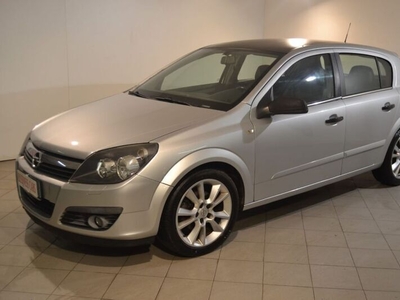 Usato 2007 Opel Astra 1.7 Diesel 101 CV (2.990 €)