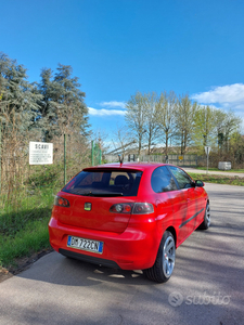 Usato 2007 Seat Ibiza Benzin (3.500 €)