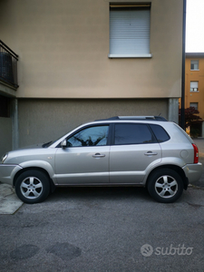 Usato 2008 Hyundai Tucson 2.0 Benzin 141 CV (4.000 €)