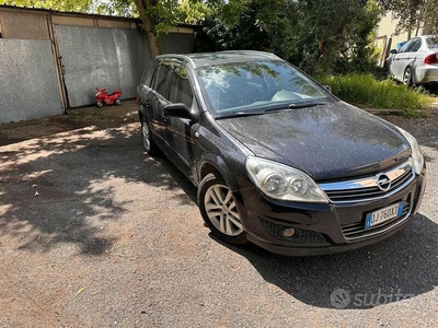 Usato 2008 Opel Astra 1.7 Diesel 82 CV (2.400 €)