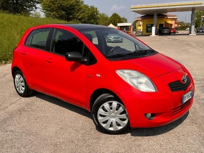 Usato 2008 Toyota Yaris 1.4 Diesel 90 CV (3.300 €)