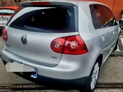 Usato 2008 VW Golf V 1.9 Diesel 105 CV (4.000 €)