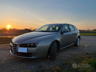 Usato 2009 Alfa Romeo 159 1.9 Diesel 150 CV (3.500 €)