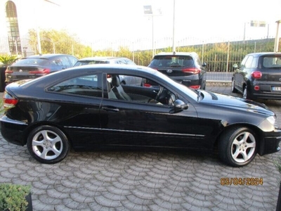 Usato 2009 Mercedes 200 2.1 Diesel 122 CV (5.200 €)