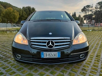 Usato 2009 Mercedes A180 2.0 Diesel 109 CV (2.500 €)