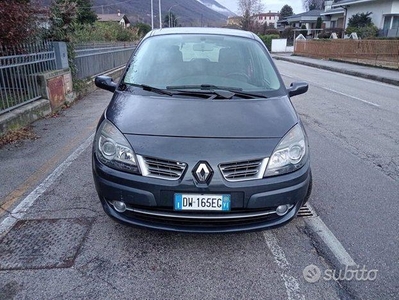 Usato 2009 Renault Scénic III 1.6 LPG_Hybrid 139 CV (3.499 €)