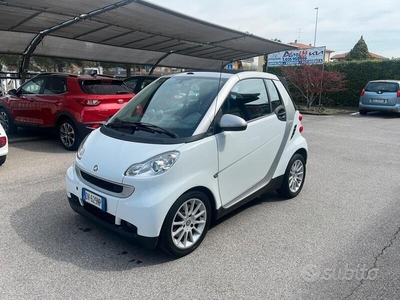 Usato 2009 Smart ForTwo Coupé 1.0 Benzin 71 CV (7.900 €)