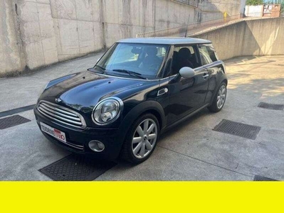 Usato 2010 Mini Cooper 1.6 Benzin 120 CV (6.700 €)