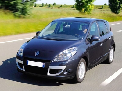 Usato 2010 Renault Scénic III 1.5 Diesel 110 CV (4.800 €)