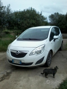 Usato 2011 Opel Meriva 1.4 Benzin 120 CV (4.500 €)