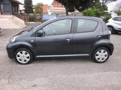 Usato 2011 Toyota Aygo 1.0 Benzin 68 CV (4.900 €)