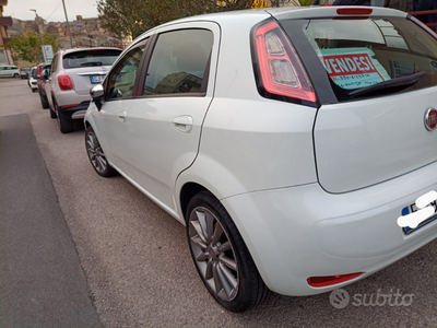 Usato 2012 Fiat Punto Evo 1.6 Diesel 120 CV (6.500 €)