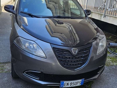 Usato 2012 Lancia Ypsilon 1.2 Diesel 95 CV (4.999 €)