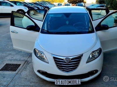 Usato 2012 Lancia Ypsilon 1.3 Diesel 95 CV (8.800 €)