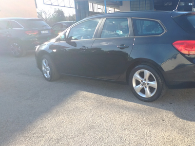 Usato 2012 Opel Astra 1.7 Diesel 82 CV (3.500 €)