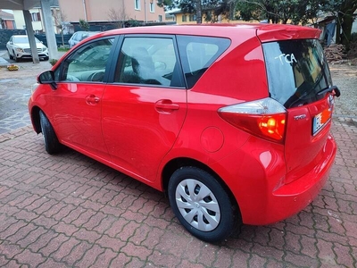 Usato 2012 Toyota Verso-S 1.3 Benzin 99 CV (6.800 €)