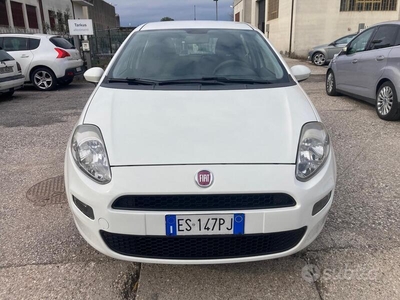 Usato 2013 Fiat Grande Punto 1.2 Benzin 69 CV (4.300 €)