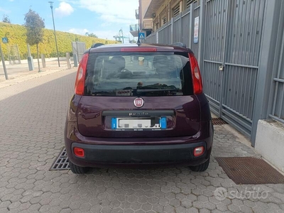 Usato 2013 Fiat Panda 1.2 Benzin 69 CV (7.890 €)