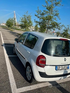 Usato 2013 Renault Modus 1.1 Benzin 75 CV (4.700 €)