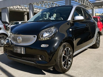 Usato 2014 Smart ForFour 1.0 Benzin 71 CV (9.490 €)