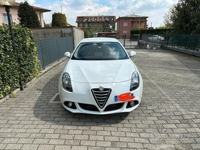 Usato 2015 Alfa Romeo Giulietta 1.6 Diesel 120 CV (7.500 €)