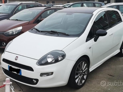 Usato 2015 Fiat Grande Punto 1.2 Diesel 75 CV (7.200 €)