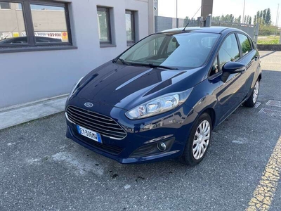 Usato 2015 Ford Fiesta 1.2 Benzin 60 CV (6.200 €)